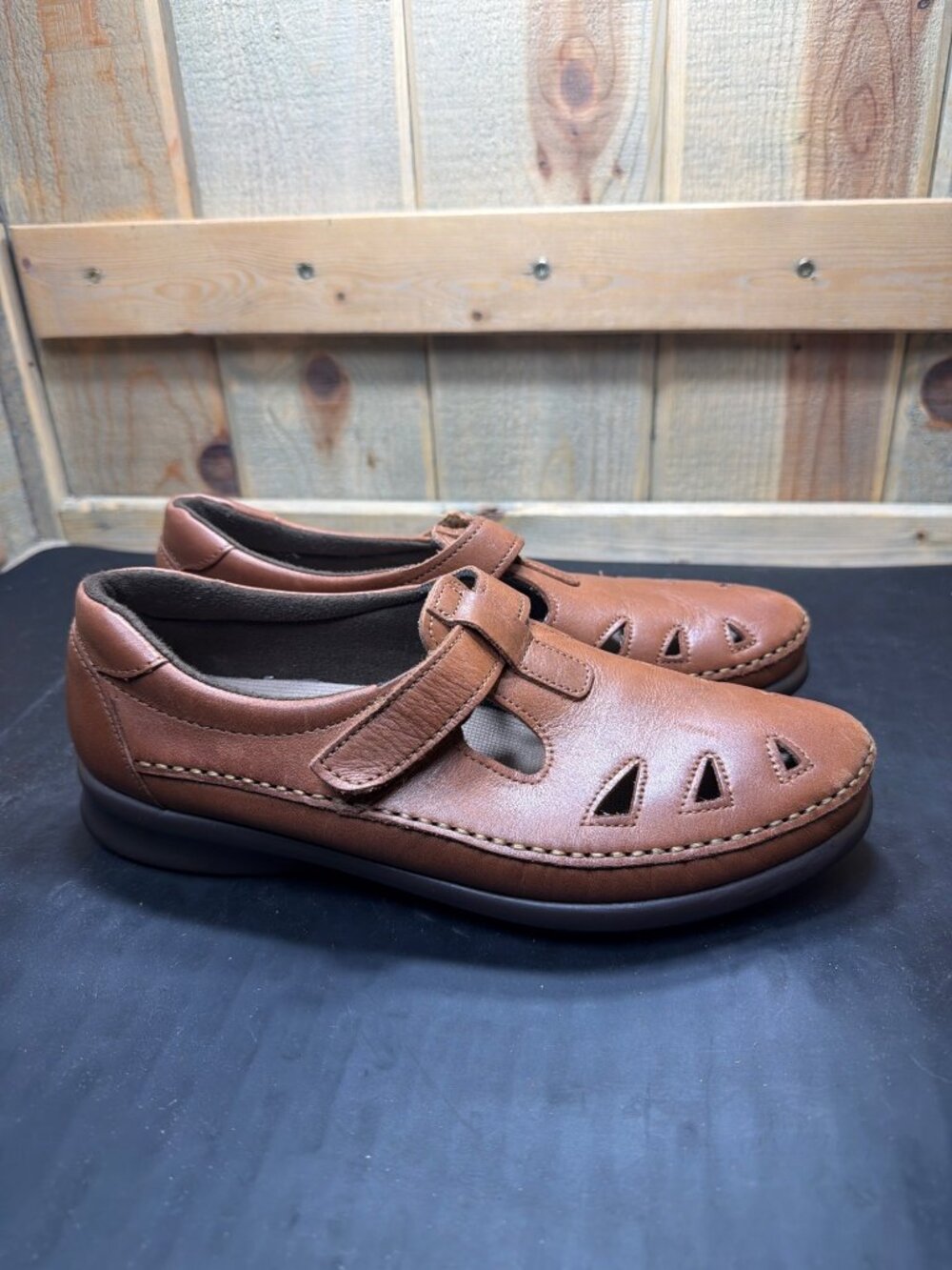 SAS Womens 8.5 N Brown Leather Cut Out Slip On Comfort Shoes Made in USA